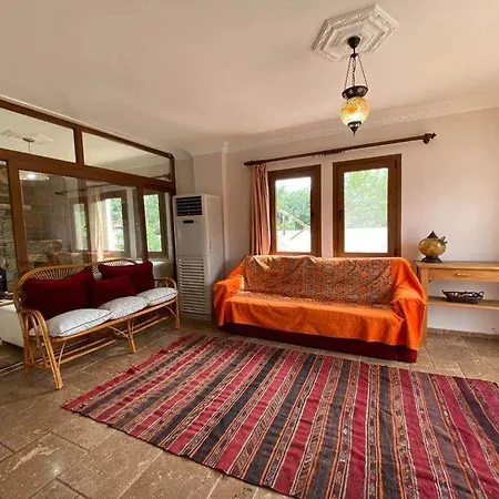 Βίλα Golden Dalyan